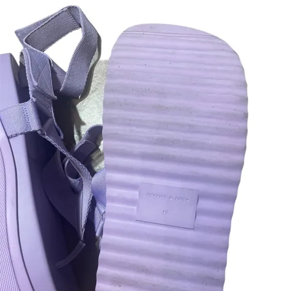 Size 9.5 CHARLES & KEITH JOSS ANKLE-STRAP FLATFORM THONG SANDAL - Image 3
