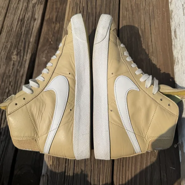 Nike Blazer Mid ‘77 Sesame Barely Volt Women’s US 9 Leather Sneakers DD9679-200 - Image 6