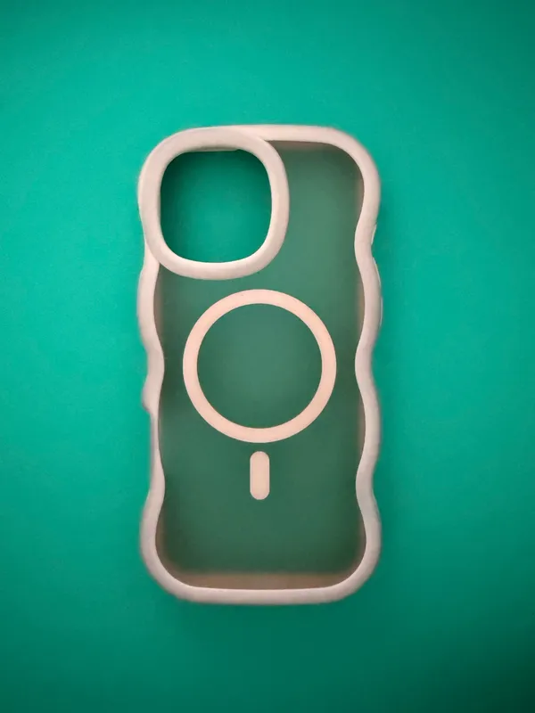 Wavy iphone 16 pro max case - Image 2
