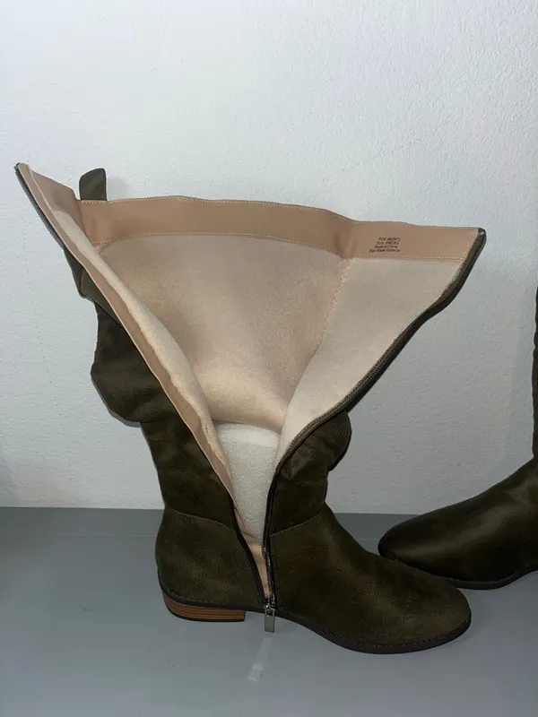 Journee Collection Lelanni Wide Calf Stack Heel Knee High Boot Hook and Loop 8.5 - Image 4