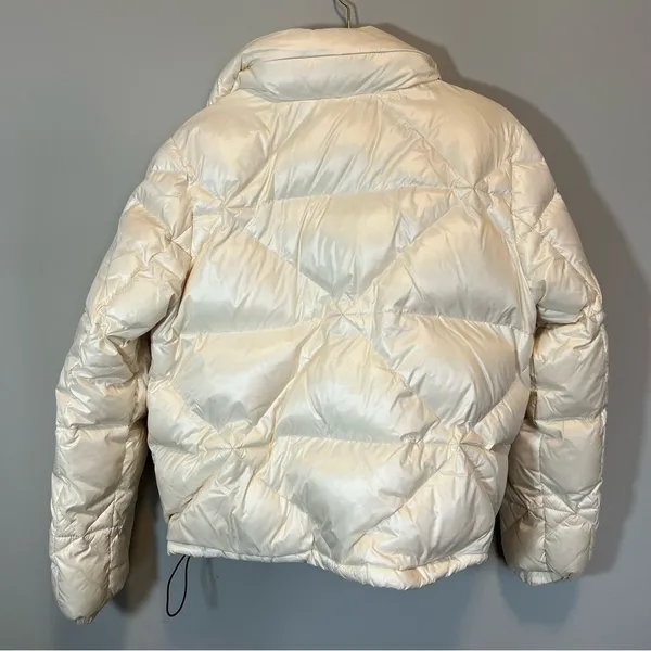 Vince Camuto Women’s Cream Puffer‎ Coat Medium - Image 10