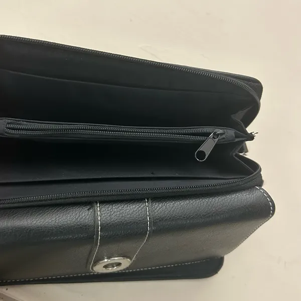 Clutch Chic Black Leather Wallet-RGA accessories-Very nice & clean. No flaws - Image 7