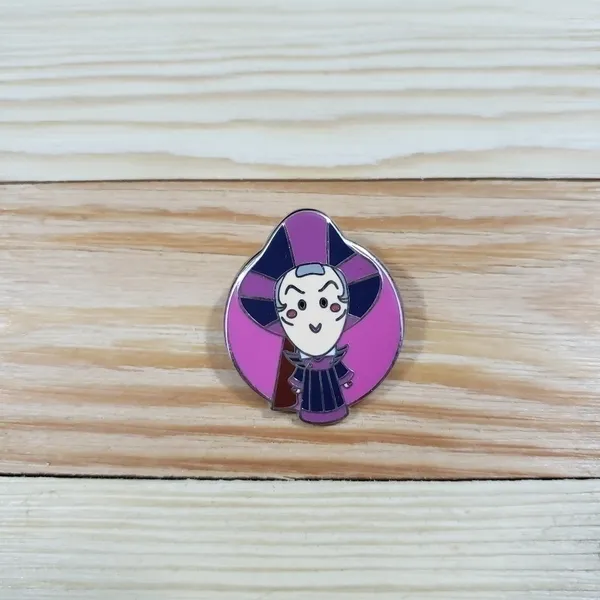 Disney Judge Frollo Pin Hunchback of Notre Dame Cutie Chibi Villain Enamel - Image 2