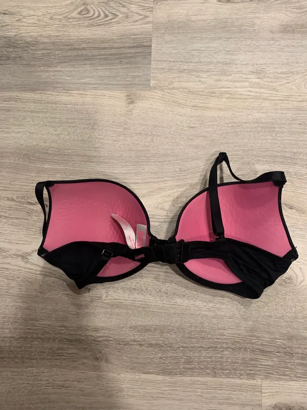 VS PINK Bra - Image 2