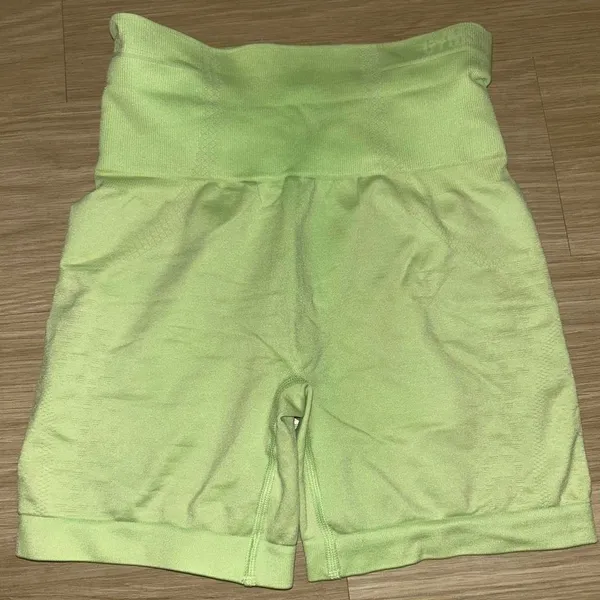Gymshark Shorts Seamless with sport bra set - Image 7