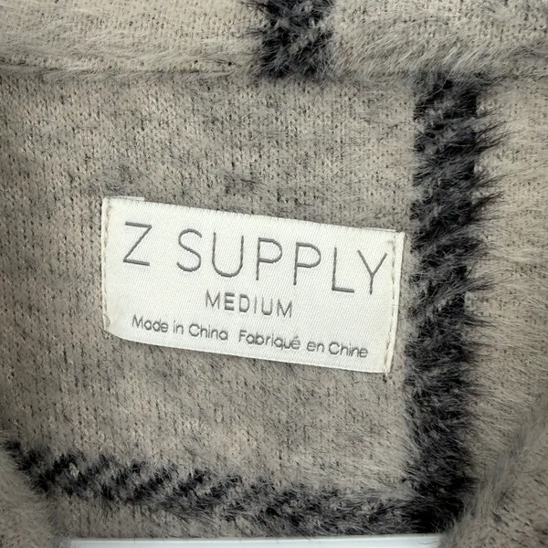 Z‎ SUPPLY Women Medium Gray Plaid Fuzzy Shacket Shirt Jacket Oversized - Image 5