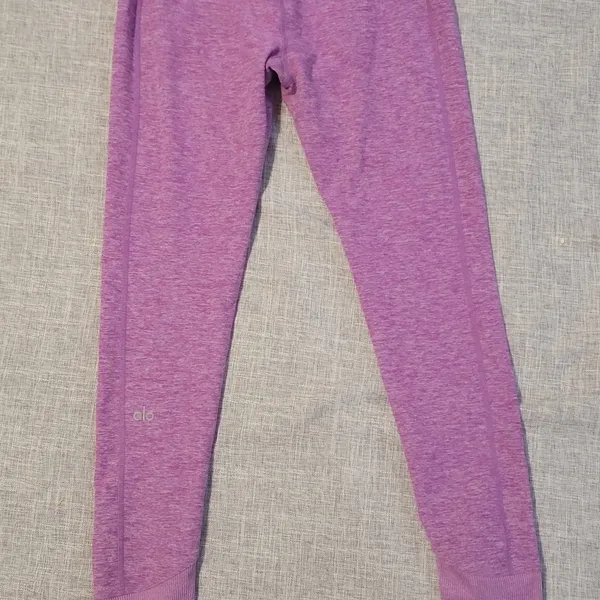ALO YOGA - Image 10