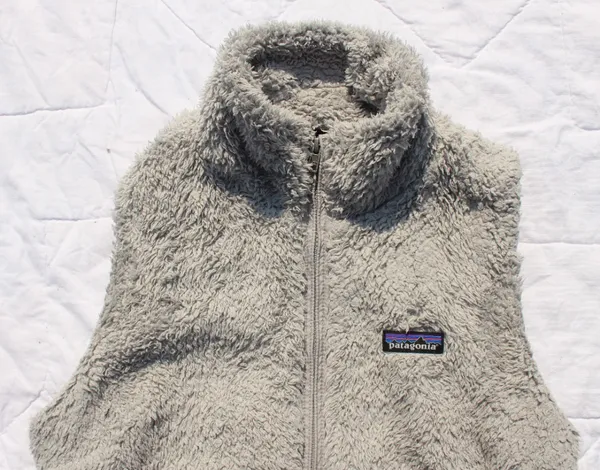Patagonia Women's Los Gatos Fleece Vest Full Zip Large Deep Pile Gray - Image 3