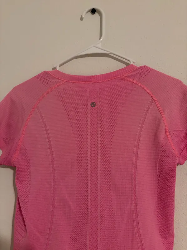 Lululemon Swiftly Tech Shirt Short Sleeve - Image 2