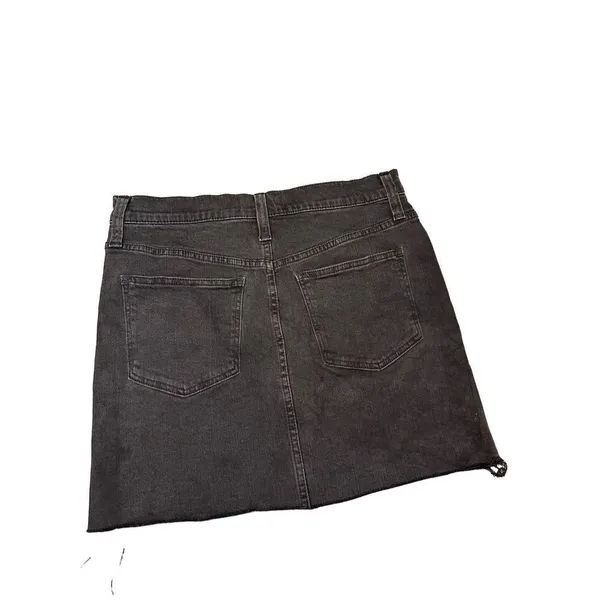 Madewell Stretch Denim Straight Mini Skirt in‎ Ashcraft Wash: Raw-Hemmed Edition - Image 3