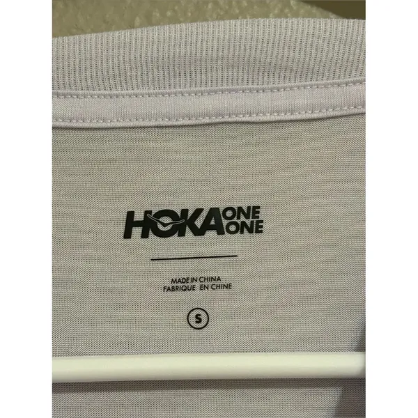 Hoka Global Run Day GlideTech Short Sleeve Crewneck T Shirt Women’s Size Small - Image 8