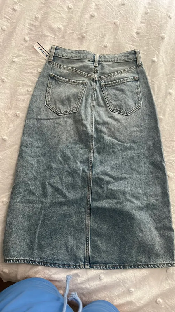 Old Navy Midi Jean skirt - Image 3
