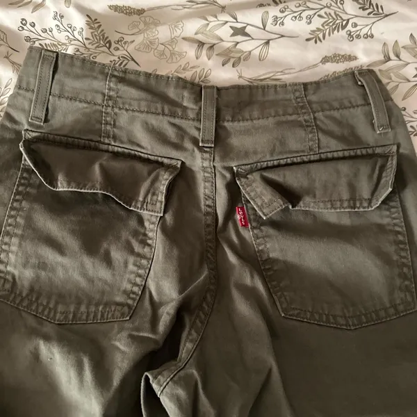 Levi’s Cargo Pants Green - Image 3