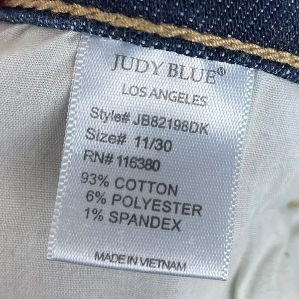 Judy Blue Jeans Boyfriend Fit Women's Size 11/30 Distressed Denim Bleach Splash - Image 8