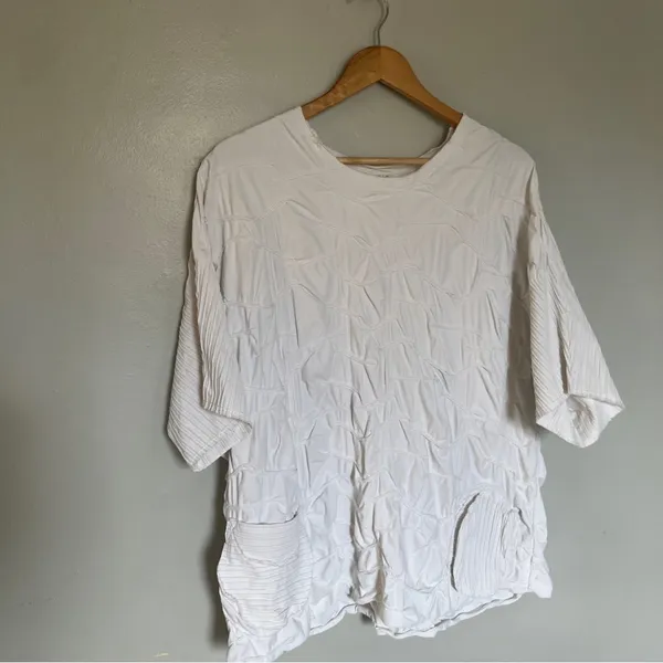 27 Aug A.M. Textured White Oversized Tunic Top – Size X-Large. ONE OF A KIND - Image 7