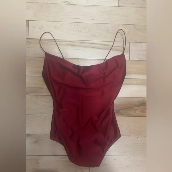 LULU’S TALKING SMOOTH RED COWL NECK BODYSUIT - Image 4