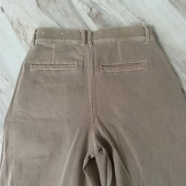 American Eagle Outfitters High-Waist Wide-Leg Jeans in Taupe - Image 3