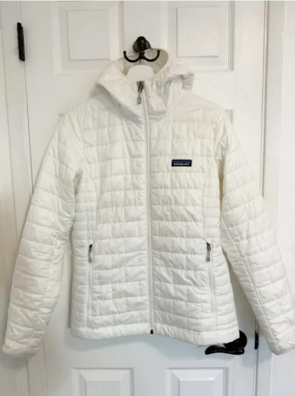 Patagonia Nano Puff Hoody Jacket, women’s size M - Image 3