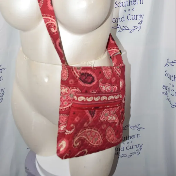 Vera Bradley Crossbody Handbag, "Mesa Red-2006", Zip Closure, Paisley Pattern - Image 2