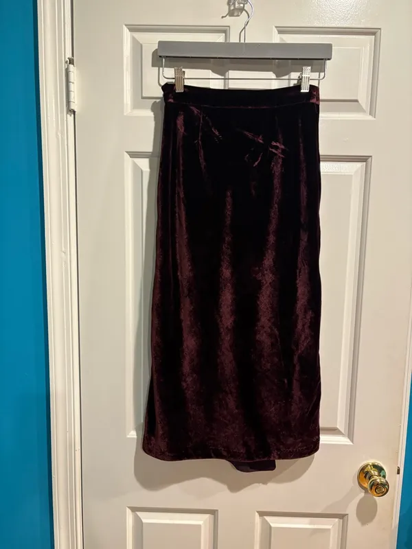 Anthropologie Maeve Velvet Midi Skirt w slit sz 2 rich plum - Image 3