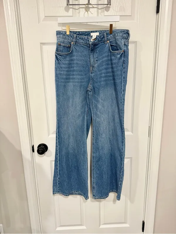 H&M Women’s Size 12 Wide Leg Jeans Medium Wash Relaxed 90s Denim Minimalist - Image 5