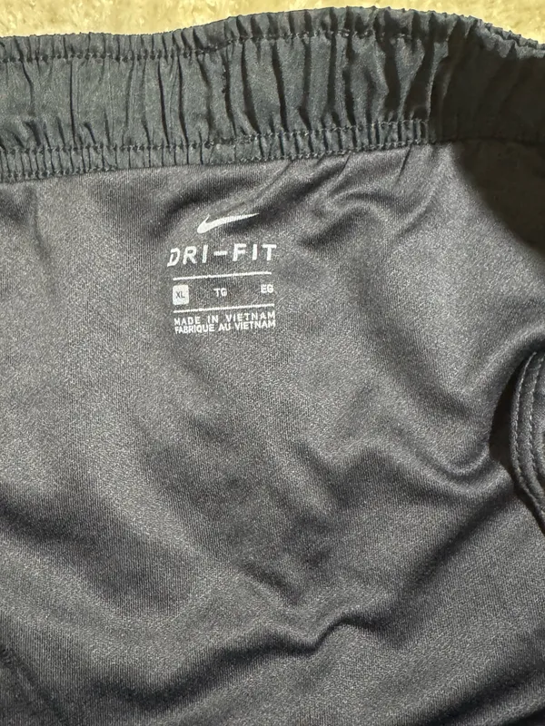 Under Armour Shorts Athletic Grey - Image 3