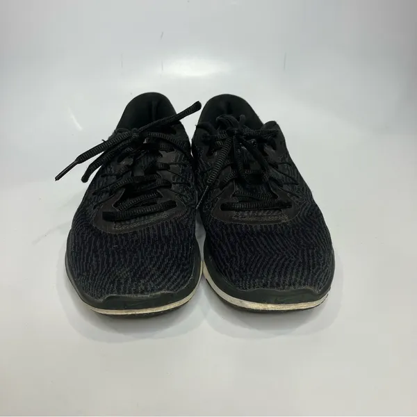 Nike Women’s flex supreme sneakers black &‎ white size 6 - Image 3