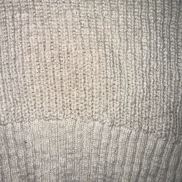 Cream sweater - Image 4