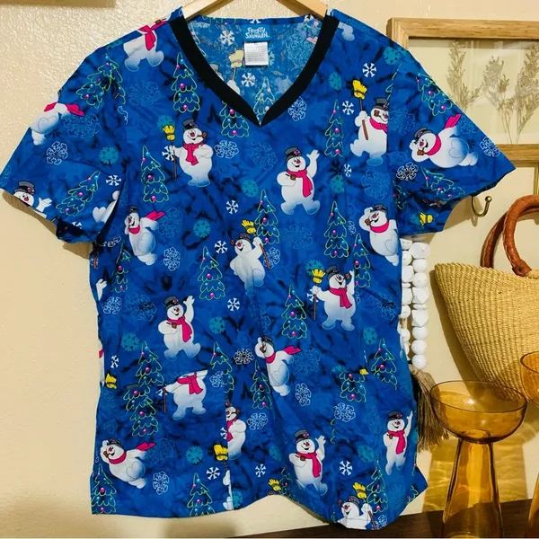 Cherokee Tooniforms V-Neck Frosty The SnowMan Christmas scrub top - Image 3