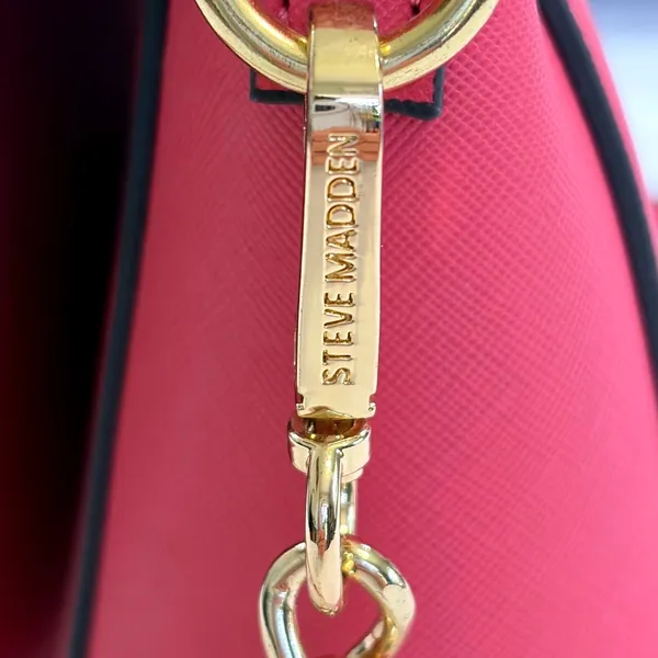 Steve Madden Pink Melodie Crossbody Bag Gold SM Logo Flap Messenger Purse 9"x7"‎ - Image 7