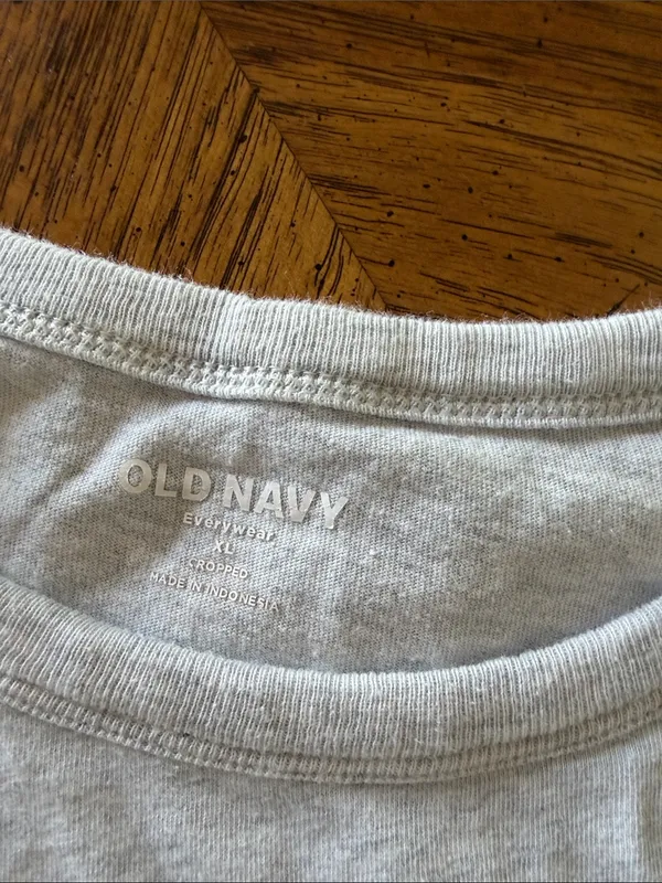 Old Navy Everywear Tee - Image 4