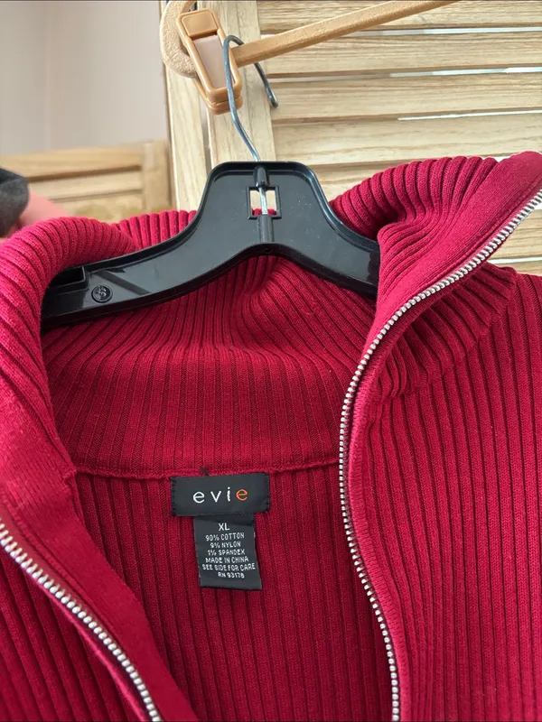 evie Women's Ribbed Zip-Front Sweater - Berry Red XL - Image 2