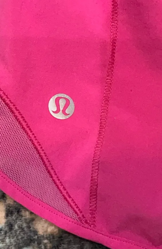Lululemon Shorts Hotty Hot - Image 3