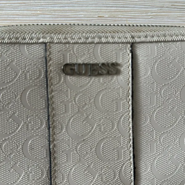 Guess White Wallet - Image 3