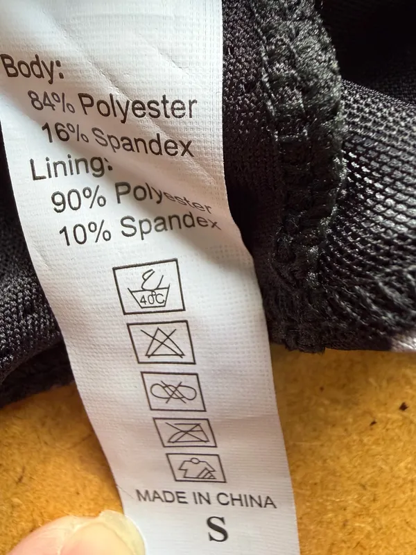 Women's Black and Grey Sport Bra Size Small #260282 - Image 4