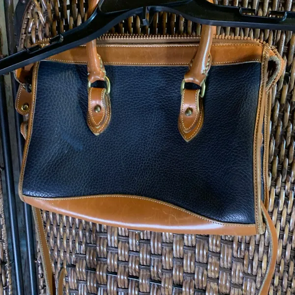 Vintage Dooney & Bourke Leather Purse - Image 4