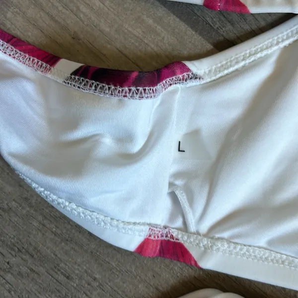 Wrap around bikini top Size L - Image 4