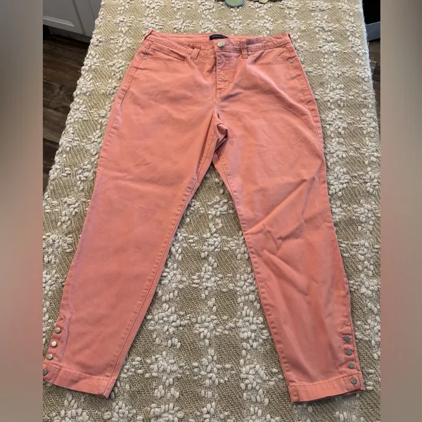 Bandolino Lisbet Crop Women's Pants, Size 10 - Image 2