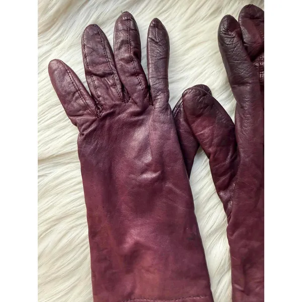 Vintage Leather Gloves in Burgundy - Image 3