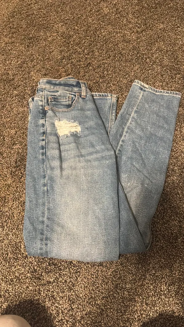 American Eagle Jeans - Image 2