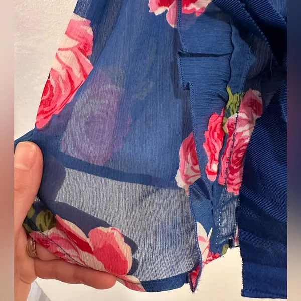 Abercrombie & Fitch Y2K Sheer Floral Short Sleeve Blouse Ruffle Size XS - Image 4