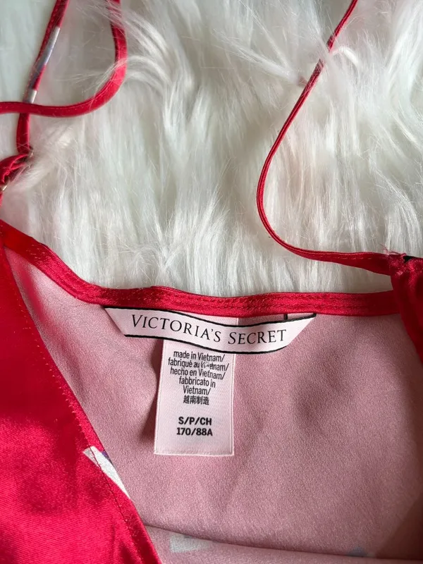 Victoria's Secret Red Love Tank Top Women's Small - Image 2