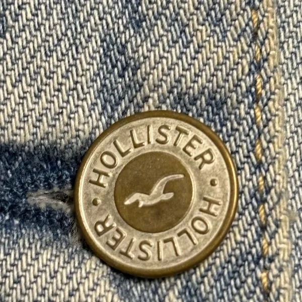 HOLLISTER Women's Distressed Tie Dye Destroyed Denim Jean Jacket Size Small - Image 6