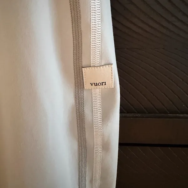 Vuori Light Gray Side-Seam Leggings - Image 2