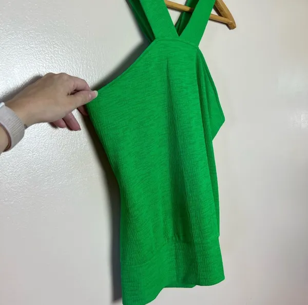 INC International Concepts SALE! Green Dressy Knotted Tank Size M Like New - Image 4