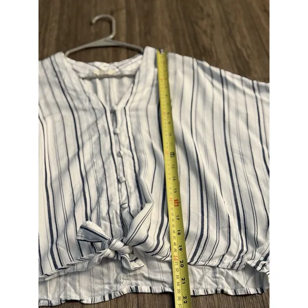 Sim And Sam Womens‎ White Blue Striped 100% Rayon Size Medium - Image 10