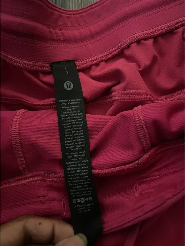 Lululemon License to Train High Rise Short Lip Gloss Pink L - Image 2