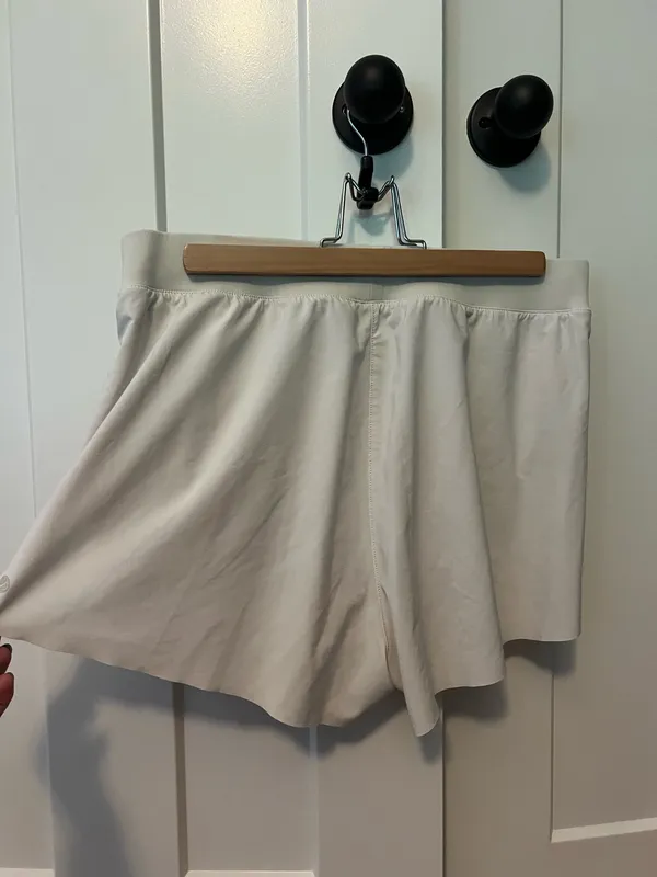 CRZ Yoga Shorts Workout - Image 4