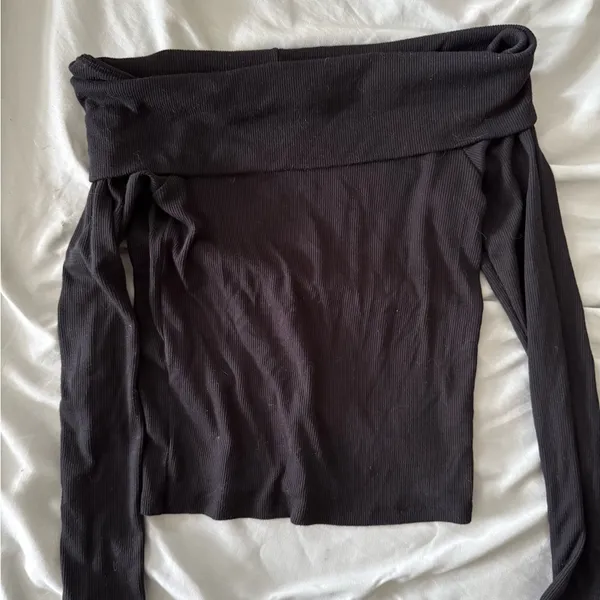 American Eagle Outfitters Black Knit Top - Image 2
