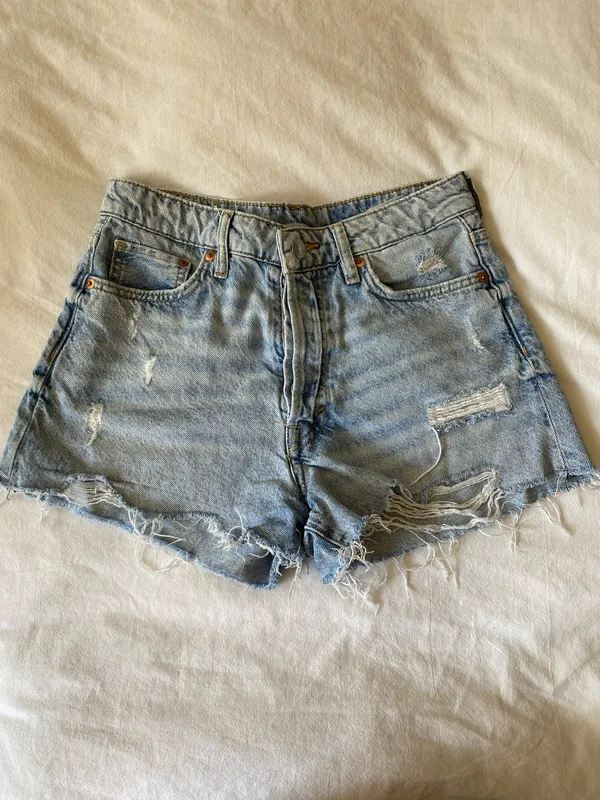 H&M & Denim Denim Shorts - Image 4
